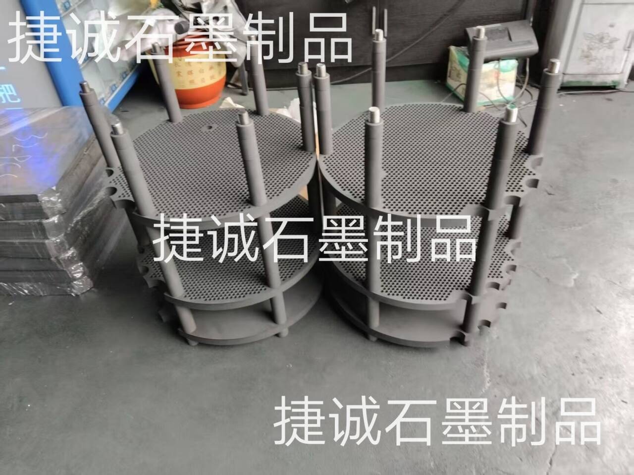 高純度石墨燒結(jié)盤，石墨盤，高純石墨盤，石墨盤加工，推板爐石墨盤，鐘罩爐石墨盤，石墨盤加工廠，石墨盤生產(chǎn)廠家